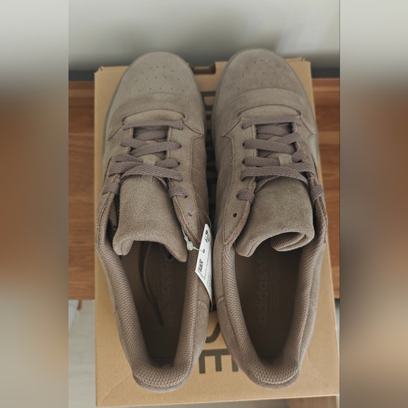 Adidas Yeezy Powerphase, simple brown, size 11 - Picture 4 of 10